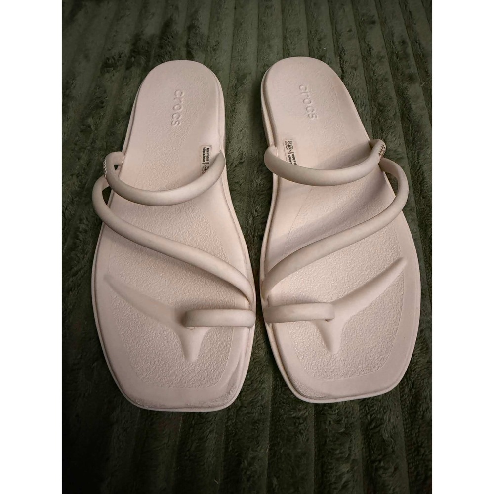 Crocs Womens 7 Cream Tulum Toe Post Sandals Asymmetrical Straps Square Toe Slide